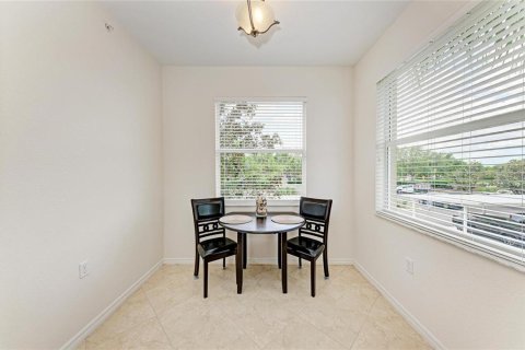 Condo in Bradenton, Florida, 2 bedrooms  № 2393513 - photo 12