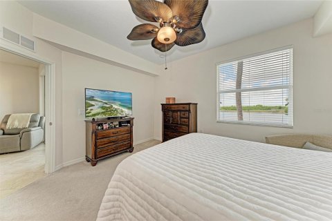 Condo in Bradenton, Florida, 2 bedrooms  № 2393513 - photo 22