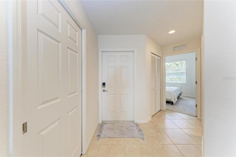 Condo in Bradenton, Florida, 2 bedrooms  № 2393513 - photo 6