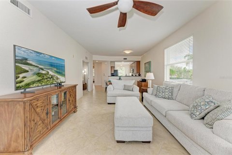 Condo in Bradenton, Florida, 2 bedrooms  № 2393513 - photo 30