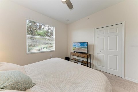 Condo in Bradenton, Florida, 2 bedrooms  № 2393513 - photo 29