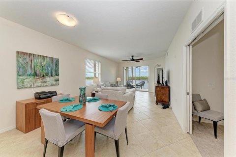 Condo in Bradenton, Florida, 2 bedrooms  № 2393513 - photo 17