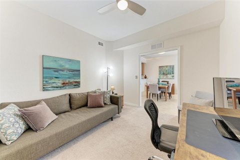 Condo in Bradenton, Florida, 2 bedrooms  № 2393513 - photo 26