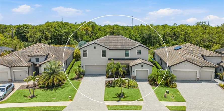Villa ou maison à Bradenton, Floride 5 chambres, 314.2 m2 № 2142794