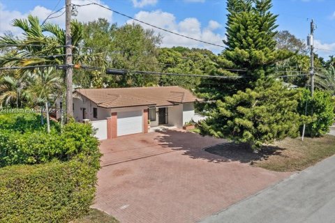 Купить виллу или дом в Майами, Флорида 3 спальни, 147.62м2, № 1779455 - фото 1