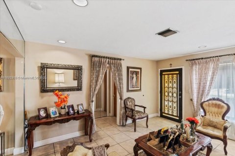 Купить виллу или дом в Майами, Флорида 3 спальни, 147.62м2, № 1779455 - фото 3