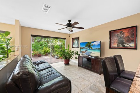 House in Margate, Florida 3 bedrooms, 175.21 sq.m. № 2088322 - photo 17
