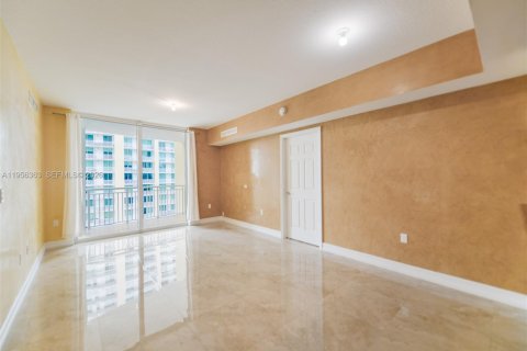 Condo à Hallandale Beach, Floride, 2 chambres  № 2078922