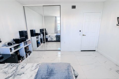 Condo in West Palm Beach, Florida, 2 bedrooms  № 2238950 - photo 28