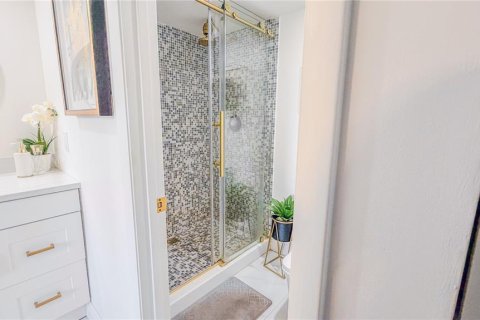 Condo in West Palm Beach, Florida, 2 bedrooms  № 2238950 - photo 22