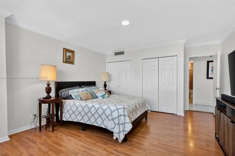 Condominio en venta en Miami, Florida, 3 dormitorios, 215.53 m2 № 1882184 - foto 17