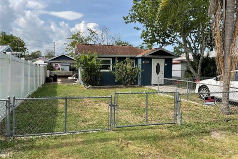 Villa ou maison à vendre à Hudson, Floride: 2 chambres, 74.32 m2 № 1762172 - photo 1
