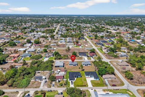 Casa en venta en Lehigh Acres, Florida, 3 dormitorios, 128.48 m2 № 2066521 - foto 11