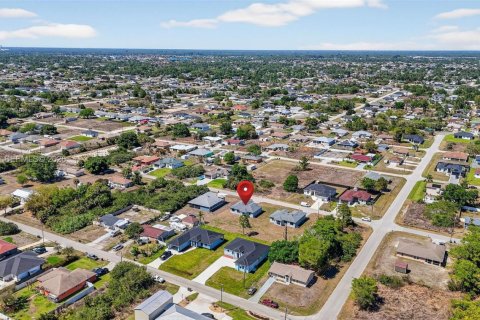 Casa en venta en Lehigh Acres, Florida, 3 dormitorios, 128.48 m2 № 2066521 - foto 10
