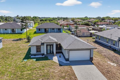 Casa en venta en Lehigh Acres, Florida, 3 dormitorios, 128.48 m2 № 2066521 - foto 19