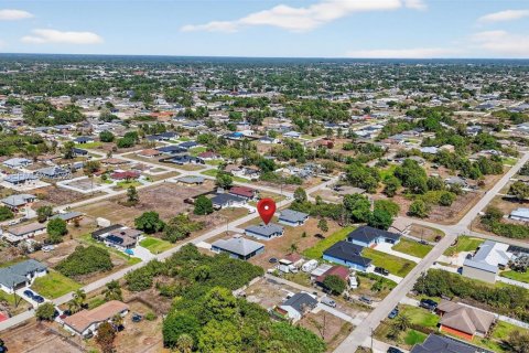 Casa en venta en Lehigh Acres, Florida, 3 dormitorios, 128.48 m2 № 2066521 - foto 12