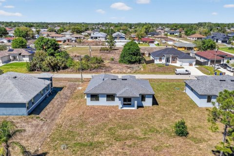 Casa en venta en Lehigh Acres, Florida, 3 dormitorios, 128.48 m2 № 2066521 - foto 4