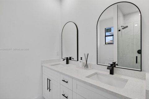 Casa en venta en Lehigh Acres, Florida, 3 dormitorios, 128.48 m2 № 2066521 - foto 27