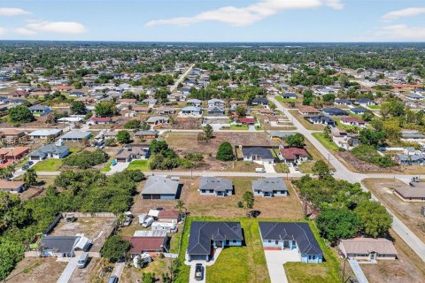 Casa en venta en Lehigh Acres, Florida, 3 dormitorios, 128.48 m2 № 2066521 - foto 6