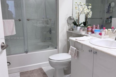 Купить кондоминиум в Авентура, Флорида 2 спальни, 100.06м2, № 1991766 - фото 18