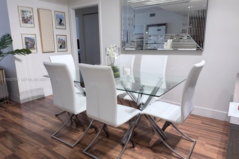 Купить кондоминиум в Авентура, Флорида 2 спальни, 100.06м2, № 1991766 - фото 15