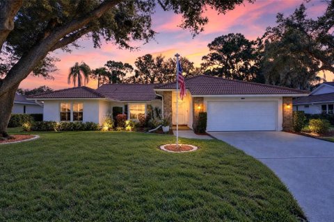 Casa en Bradenton, Florida 3 dormitorios, 192.87 m2 № 2430775