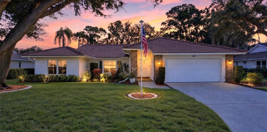 Casa en Bradenton, Florida 3 dormitorios, 192.87 m2 № 2430775