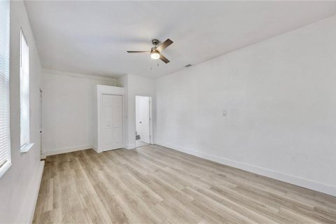 Casa en alquiler en Saint Petersburg, Florida, 4 dormitorios, 144.18 m2 № 1918731 - foto 12