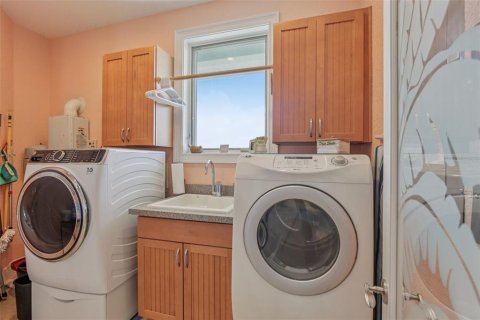 Casa en venta en New Port Richey, Florida, 3 dormitorios, 274.43 m2 № 1831215 - foto 27