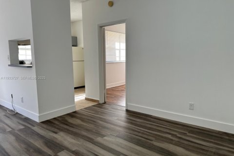 Copropriété à louer à Deerfield Beach, Floride: 2 chambres, 74.97 m2 № 1991996 - photo 2