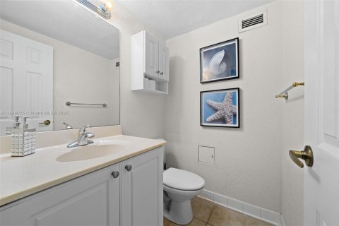 Copropriété à louer à Hollywood, Floride: 1 chambre, 77.57 m2 № 1848869 - photo 18