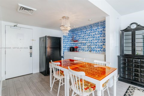 Condominio en venta en Miami Beach, Florida, 1 dormitorio, 83.43 m2 № 2244429 - foto 9