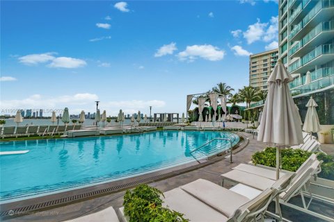 Condominio en venta en Miami Beach, Florida, 1 dormitorio, 83.43 m2 № 2244429 - foto 13