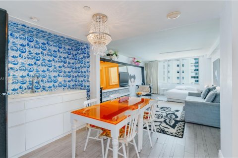 Condominio en venta en Miami Beach, Florida, 1 dormitorio, 83.43 m2 № 2244429 - foto 4