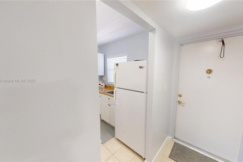 Condominio en venta en Sunrise, Florida, 1 dormitorio, 59.46 m2 № 1863274 - foto 16