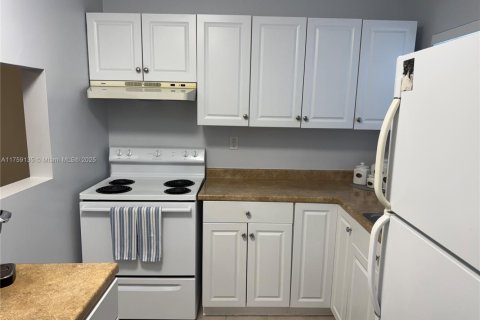 Condominio en venta en Sunrise, Florida, 1 dormitorio, 59.46 m2 № 1863274 - foto 13