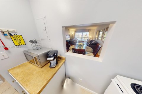 Condominio en venta en Sunrise, Florida, 1 dormitorio, 59.46 m2 № 1863274 - foto 15