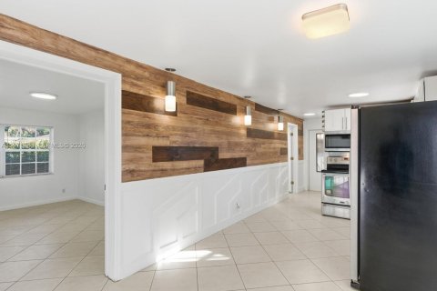 House in Fort Lauderdale, Florida 2 bedrooms, 57.79 sq.m. № 2032430 - photo 8