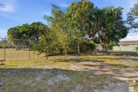 House in Fort Lauderdale, Florida 2 bedrooms, 57.79 sq.m. № 2032430 - photo 25