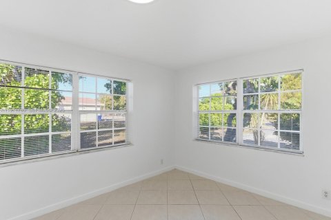 House in Fort Lauderdale, Florida 2 bedrooms, 57.79 sq.m. № 2032430 - photo 16