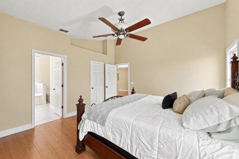 House in Clermont, Florida 3 bedrooms, 171.22 sq.m. № 2409980 - photo 16