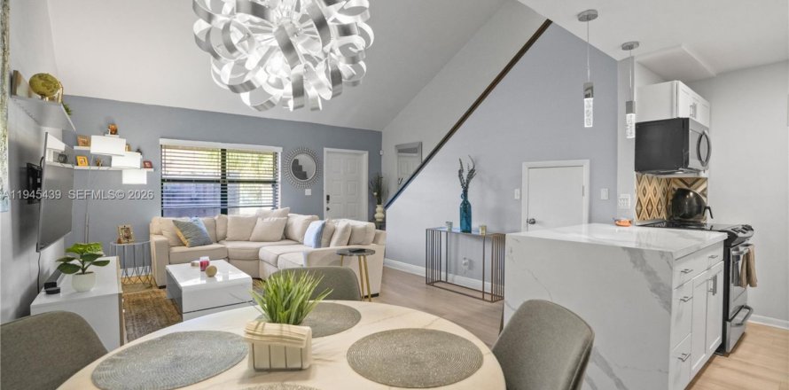 Таунхаус в Дейви, Флорида 2 спальни, 110.37м2 № 2004776