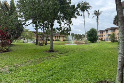 Copropriété à vendre à Lauderdale Lakes, Floride: 2 chambres, 87.7 m2 № 2090509 - photo 5
