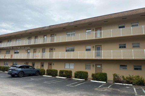 Copropriété à vendre à Lauderdale Lakes, Floride: 2 chambres, 87.7 m2 № 2090509 - photo 15