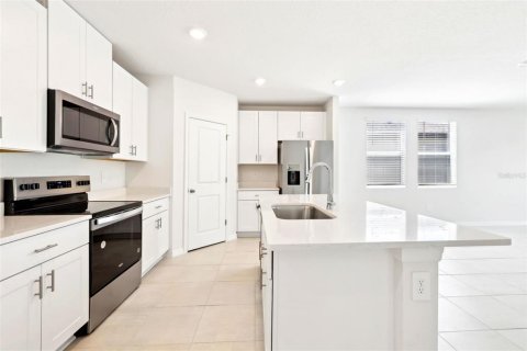 Casa en venta en Brooksville, Florida, 4 dormitorios, 232.53 m2 № 1531465 - foto 2