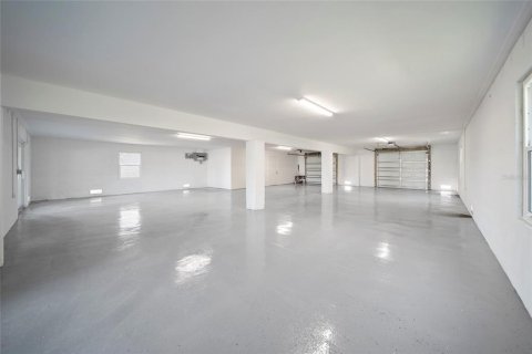 House in Hudson, Florida 3 bedrooms, 197.6 sq.m. № 2118159 - photo 25