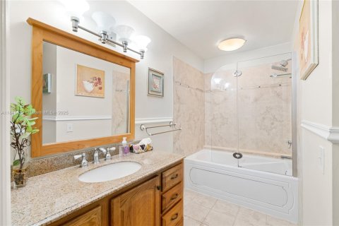 Adosado en venta en Hollywood, Florida, 2 dormitorios, 152.17 m2 № 1958152 - foto 26