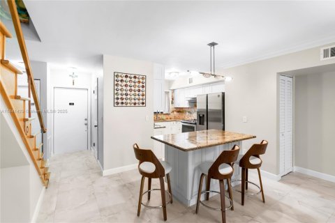 Adosado en venta en Hollywood, Florida, 2 dormitorios, 152.17 m2 № 1958152 - foto 9