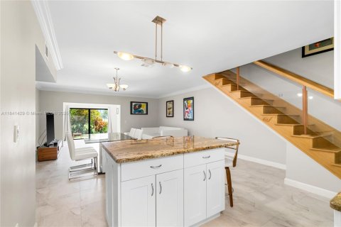 Adosado en venta en Hollywood, Florida, 2 dormitorios, 152.17 m2 № 1958152 - foto 3