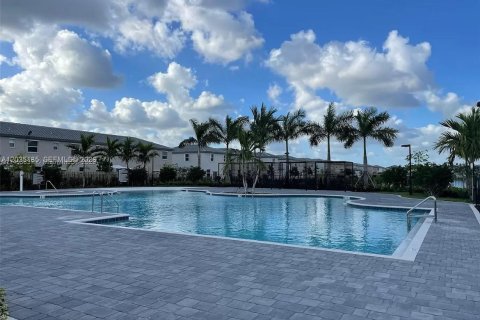 Touwnhouse à vendre à Homestead, Floride: 3 chambres, 143.53 m2 № 2084221 - photo 8
